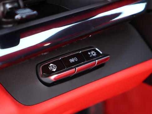 Certified 2025 Chevrolet Corvette Stingray Premium Conv w/ Z51 Performance Package image 17