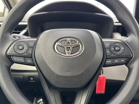 Certified 2025 Toyota Corolla LE image 26