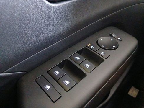 New 2025 Hyundai Kona SE FWD image 19