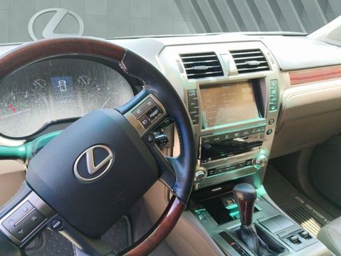 Used 2016 Lexus GX 460 w/ Premium Package AWD/4WD image 10