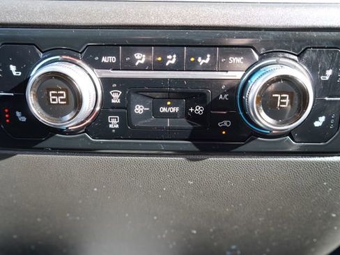 Used 2024 GMC Sierra 1500 Elevation image 31