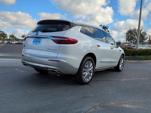 Used 2018 Buick Enclave Premium w/ Experience Buick Package image 5