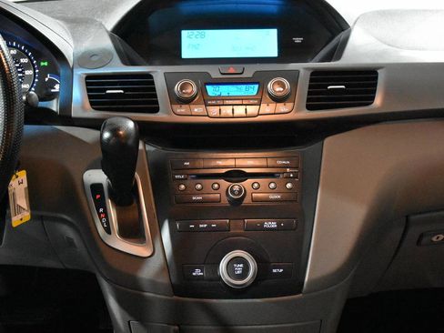 Used 2011 Honda Odyssey EX image 17