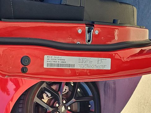 Used 2023 Dodge Charger R/T w/ Blacktop Package image 38