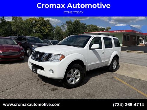Used 2008 Nissan Pathfinder SE AWD/4WD image 1