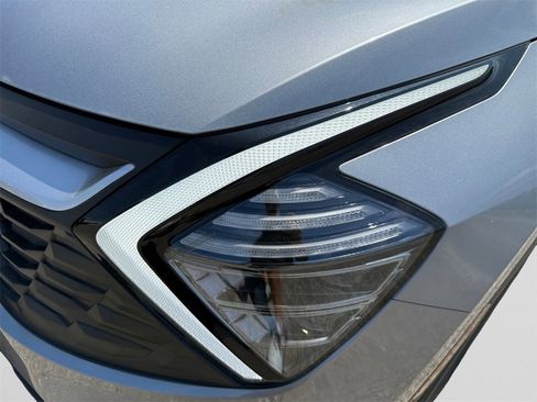 New 2025 Kia Sportage LX image 21