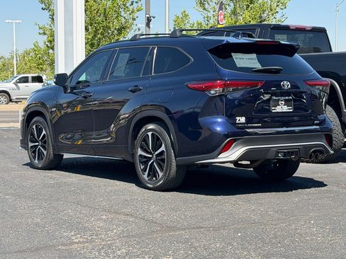 Used 2022 Toyota Highlander XSE FWD image 49