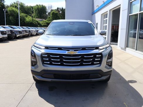 New 2026 Chevrolet Equinox LT w/ Convenience Package II AWD/4WD image 5