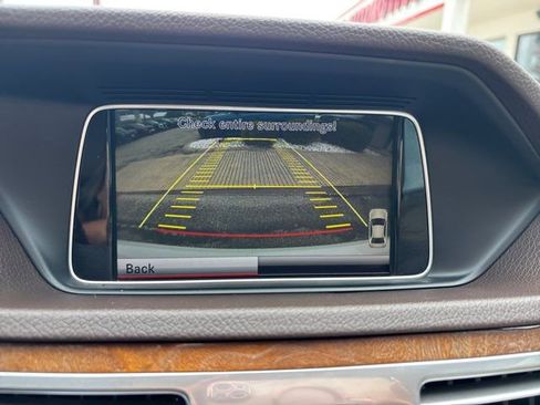 Used 2014 Mercedes-Benz E 350 Sedan image 32