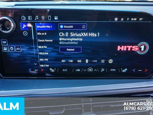 Used 2024 Chevrolet Traverse LT image 39