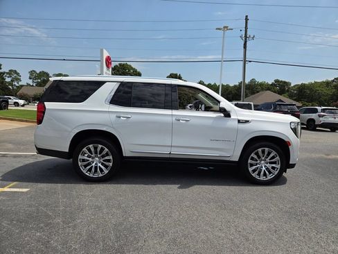 Used 2023 GMC Yukon Denali RWD image 13