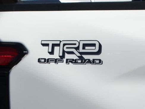 Used 2025 Toyota Tacoma TRD Off-Road image 10