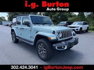 Certified 2024 Jeep Wrangler Unlimited Sahara w/ Technology Group AWD/4WD video 1