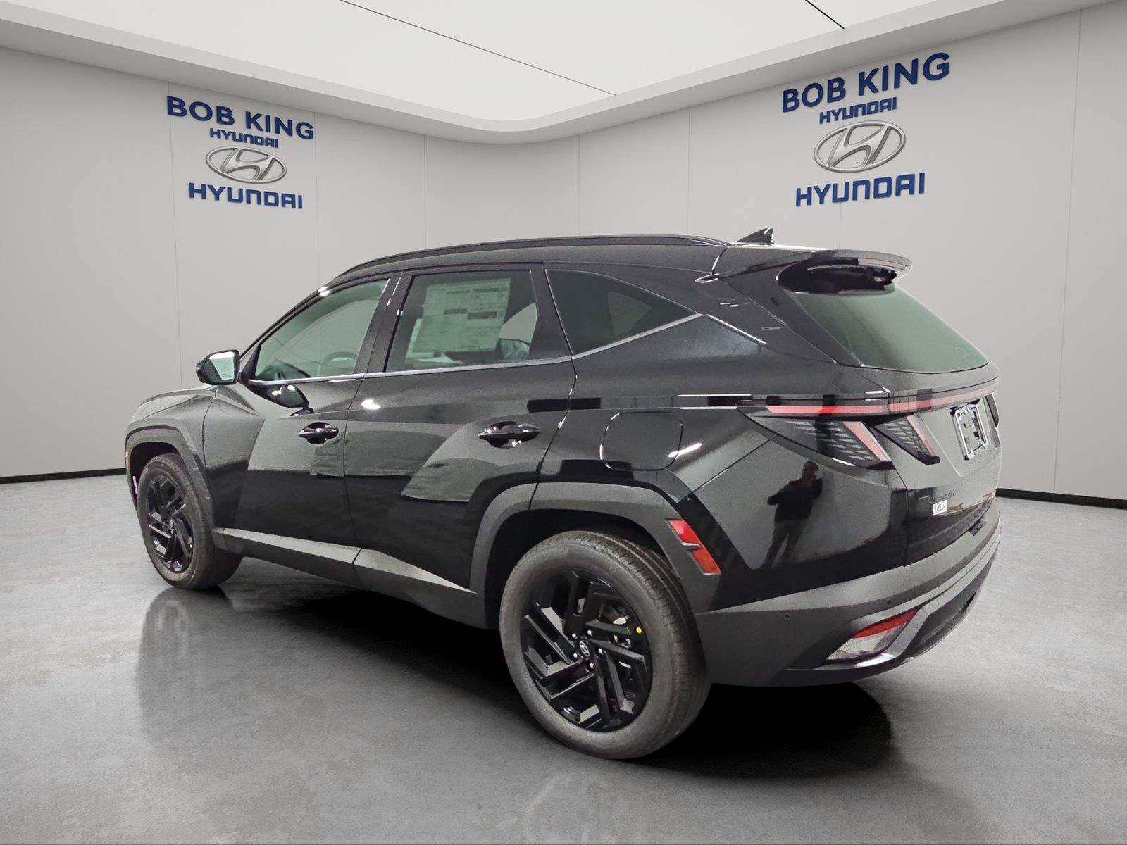 New 2026 Hyundai Tucson Limited AWD/4WD image 3