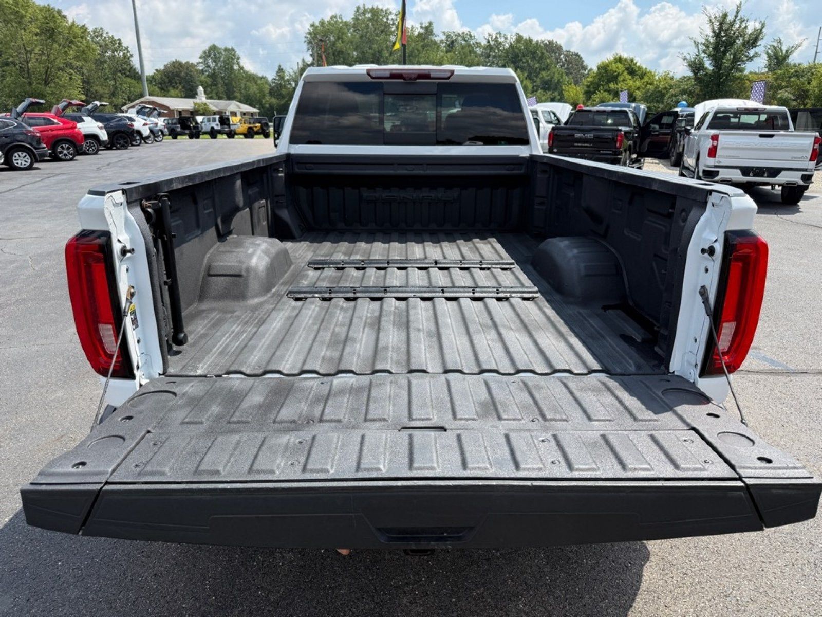 Used 2020 GMC Sierra 3500 Denali w/ Denali Ultimate Package AWD/4WD image 43