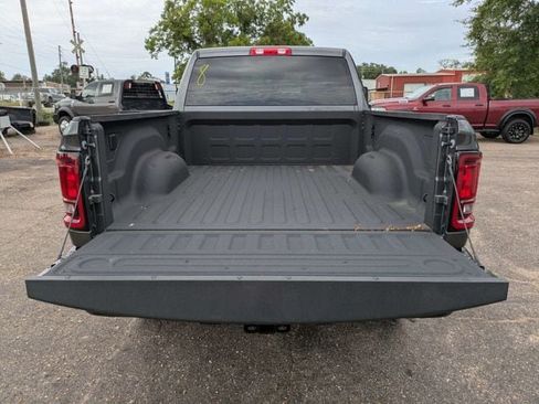 Used 2025 RAM 2500 Big Horn AWD/4WD image 13