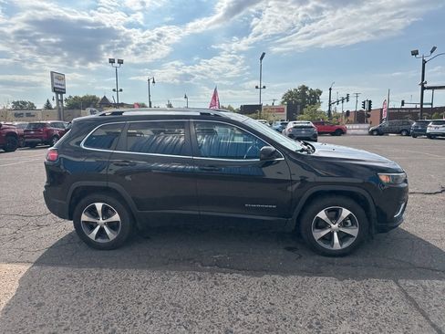 Used 2021 Jeep Cherokee Limited w/ Elite Package image 8