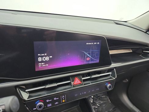Used 2023 Kia Niro FWD image 22