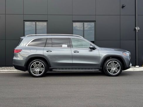 Used 2026 Mercedes-Benz GLS 450 4MATIC image 8