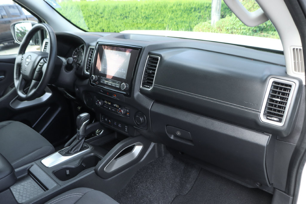 Used 2024 Nissan Frontier SV w/ SV Convenience Package RWD image 32