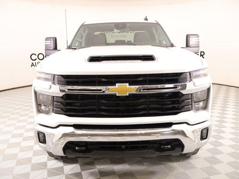 Used 2025 Chevrolet Silverado 3500 LT w/ Safety Package AWD/4WD image 10