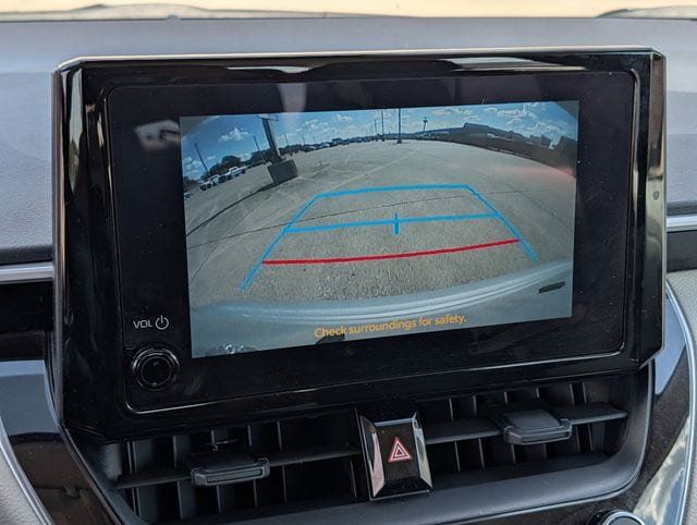Used 2026 Toyota Corolla LE FWD image 15