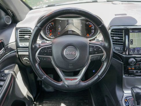 Used 2020 Jeep Grand Cherokee Trailhawk AWD/4WD image 20