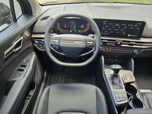 New 2026 Kia Sportage EX FWD image 6