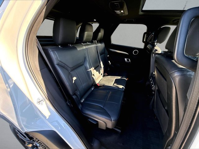 Used 2020 Land Rover Discovery Landmark AWD/4WD image 27