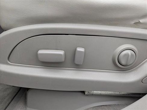 Used 2013 Buick Enclave Leather FWD image 10