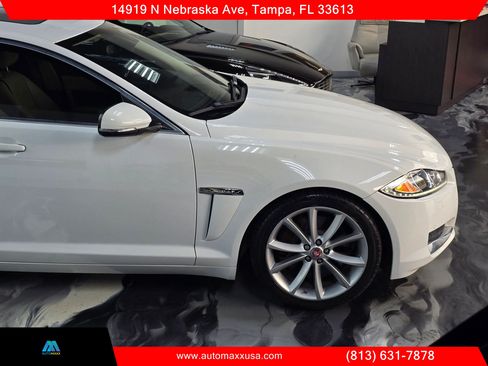 Used 2015 Jaguar XF Sport RWD image 7