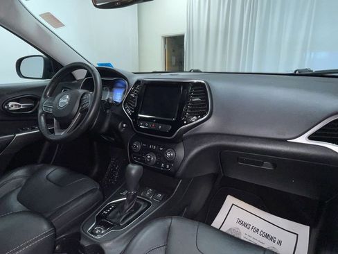 Used 2021 Jeep Cherokee Limited image 13