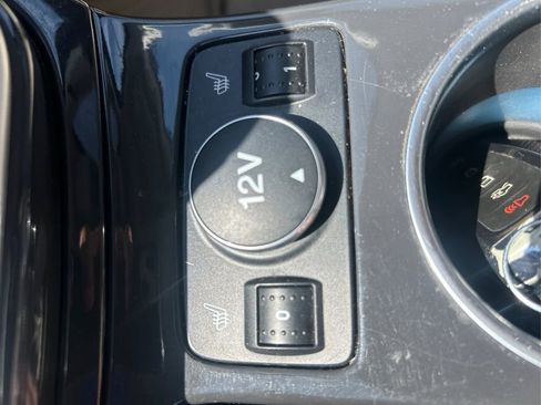 Used 2014 Ford Escape Titanium w/ Equipment Group 401A AWD/4WD image 36