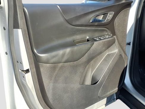 Used 2019 Chevrolet Equinox LT AWD/4WD image 11