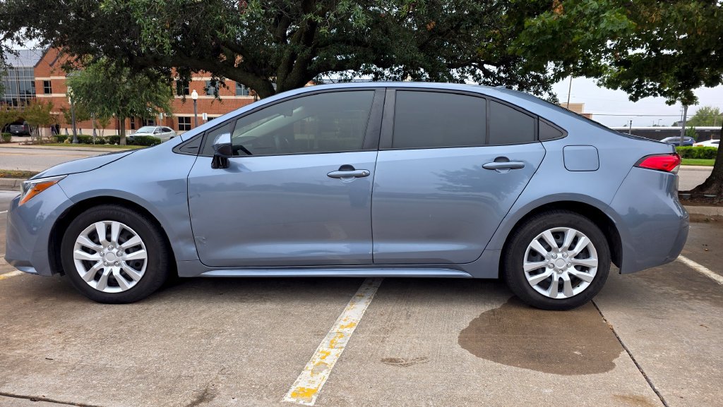 Used 2023 Toyota Corolla LE FWD image 18
