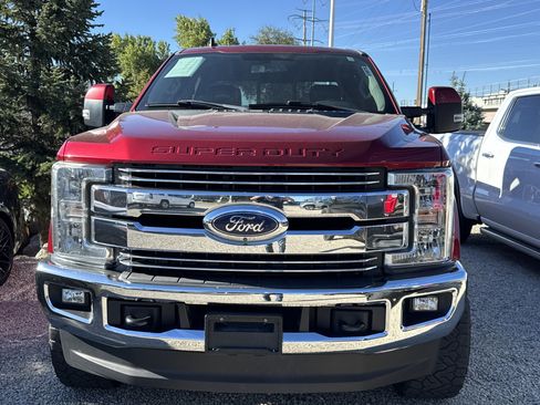 Used 2019 Ford F350 Lariat w/ Lariat Value Package AWD/4WD image 4