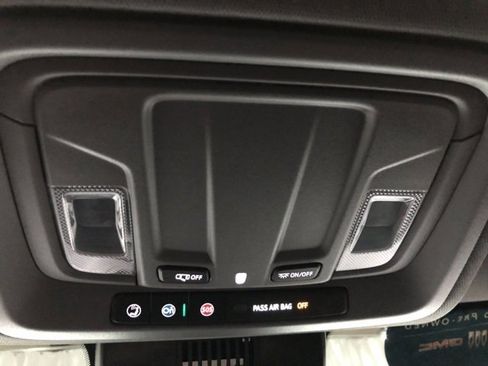 Used 2025 GMC Sierra 3500 Pro image 23