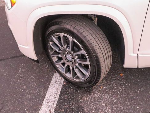 Used 2022 GMC Acadia Denali w/ Denali Ultimate Package image 32