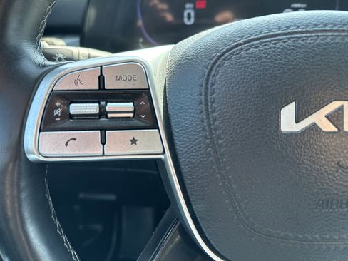 Used 2023 Kia Telluride EX image 21