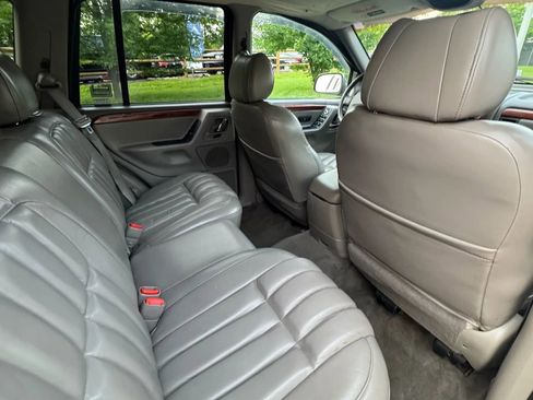Used 1999 Jeep Grand Cherokee Limited image 25
