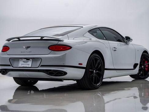 Used 2021 Bentley Continental GT AWD/4WD image 9