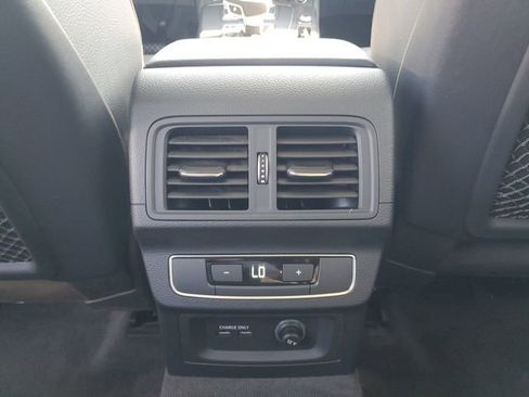 Used 2020 Audi Q5 e Prestige image 15