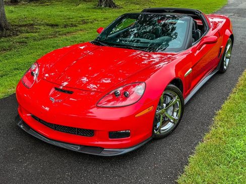 Used 2013 Chevrolet Corvette Grand Sport w/ 3LT Preferred Equipment Group RWD image 13