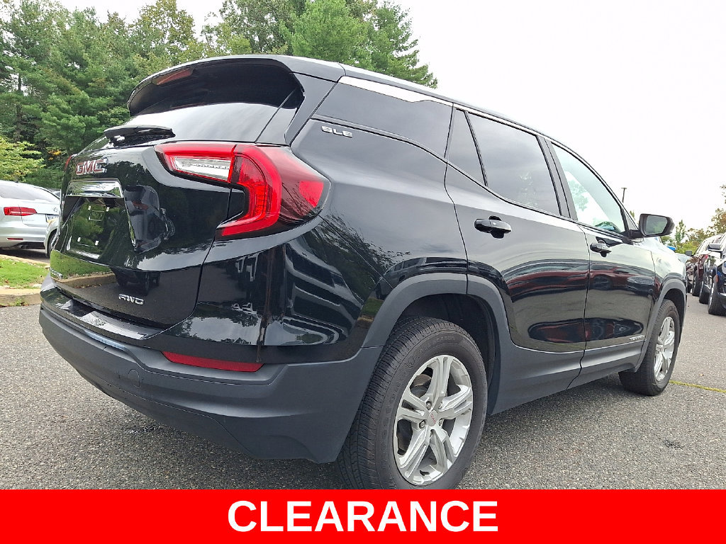 Used 2024 GMC Terrain SLE AWD/4WD image 6