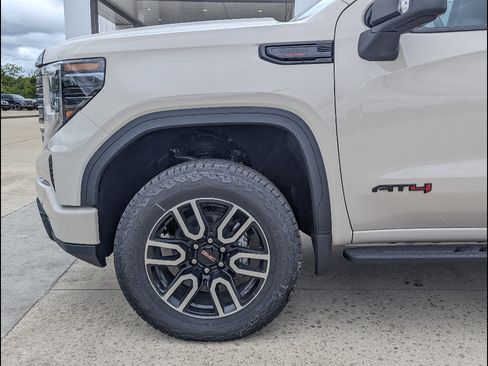 New 2026 GMC Sierra 1500 AT4 w/ AT4 Premium Package AWD/4WD image 10