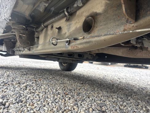 Used 2005 GMC Sierra 2500 SLT w/ Heavy-Duty Power Package image 25