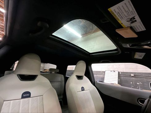 Certified 2025 MINI Cooper S image 24