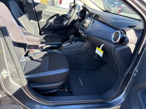 New 2025 Nissan Versa SV image 18
