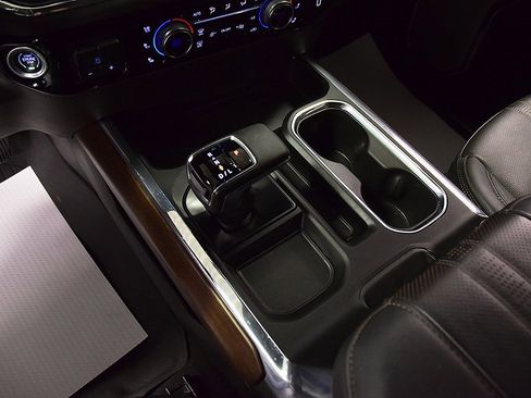 Used 2024 Chevrolet Silverado 1500 High Country w/ Z71 Off-Road Package image 24