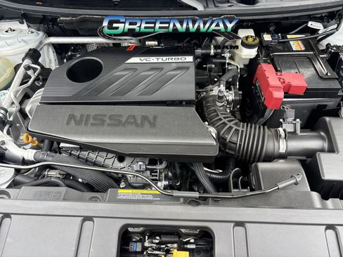 Used 2025 Nissan Rogue Platinum image 28